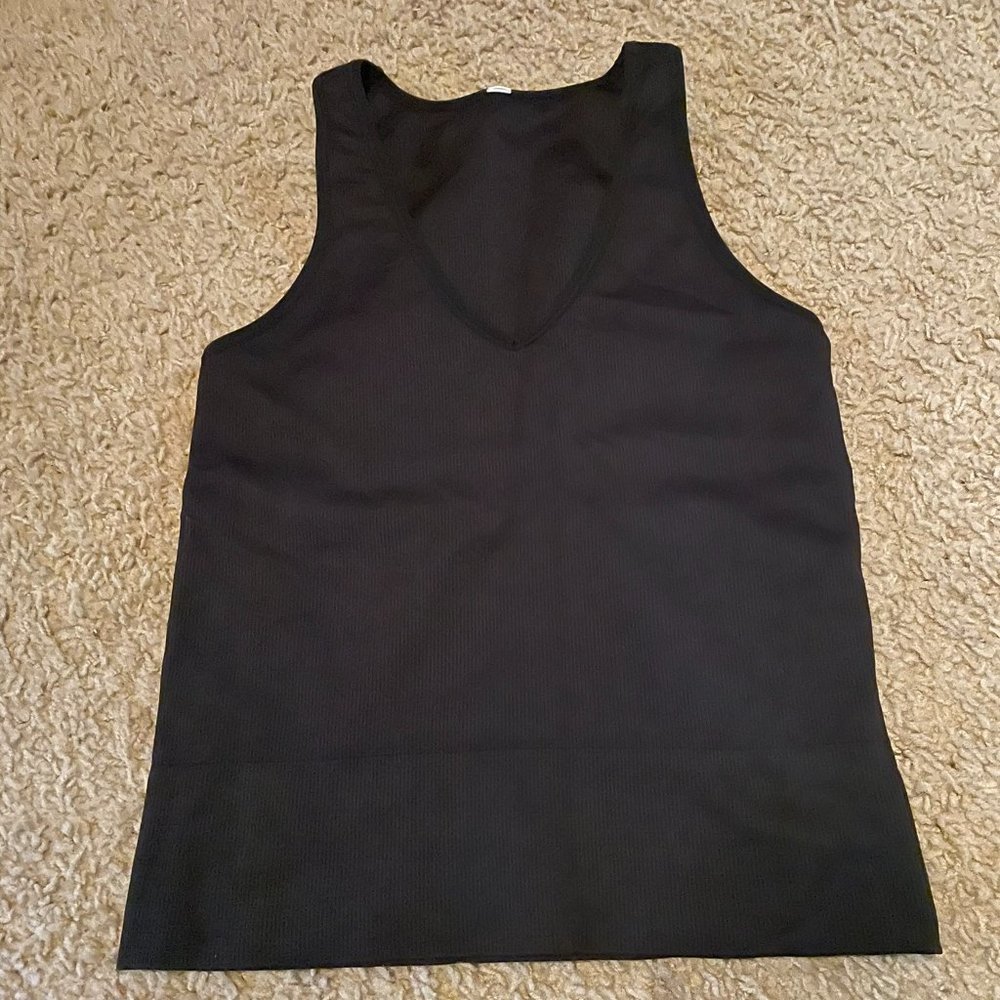 Women's black tank top